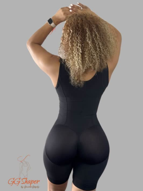 1235 2235 3235 4235 5235 1335 2335 BLACK BACK F4235 - Hourglass Type Mid-Thigh Faja and Ultra Hips Capacity Hip Fit · Three Sizes Larger ✨